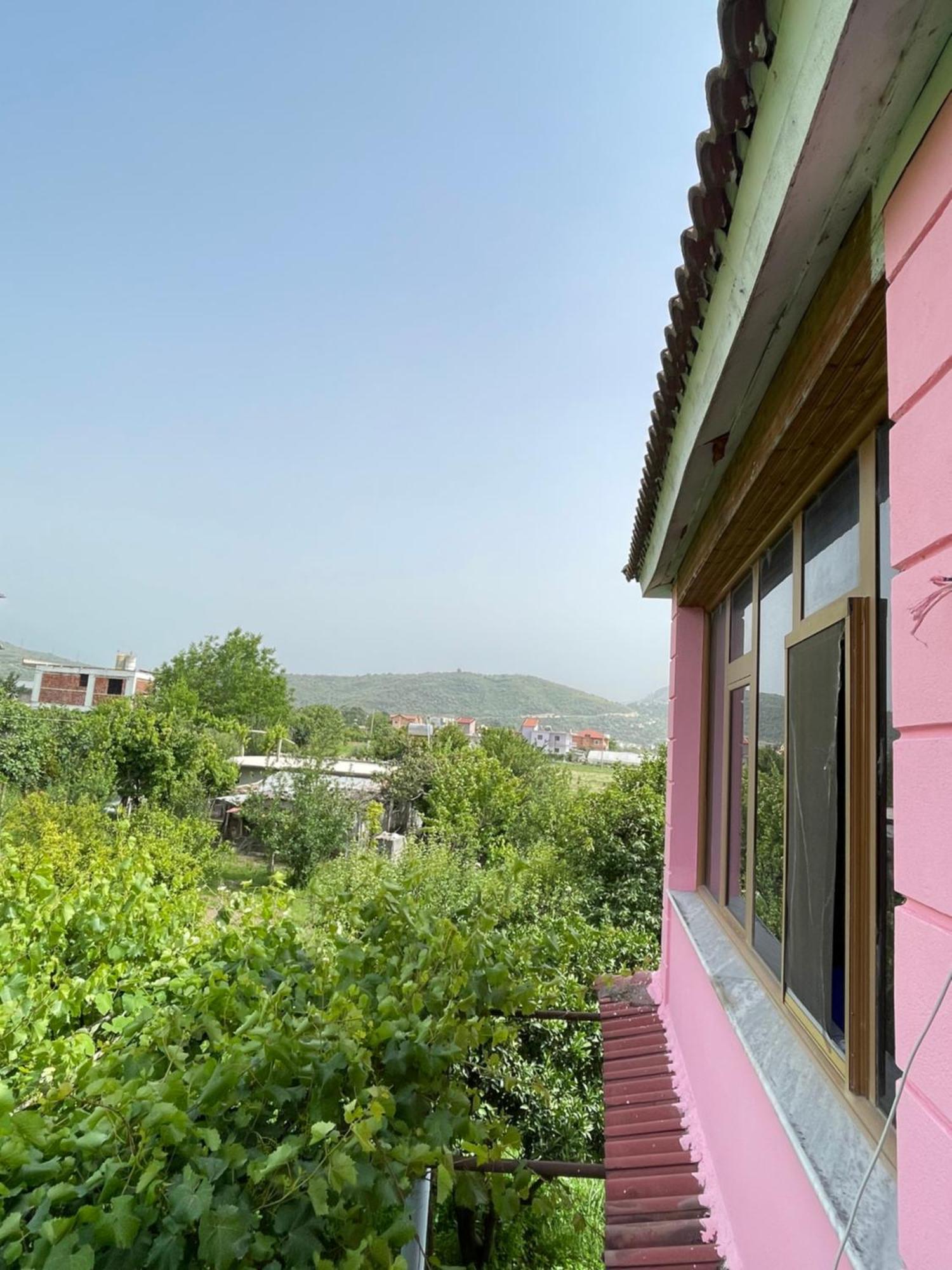 Villa Mance Berat Exteriör bild