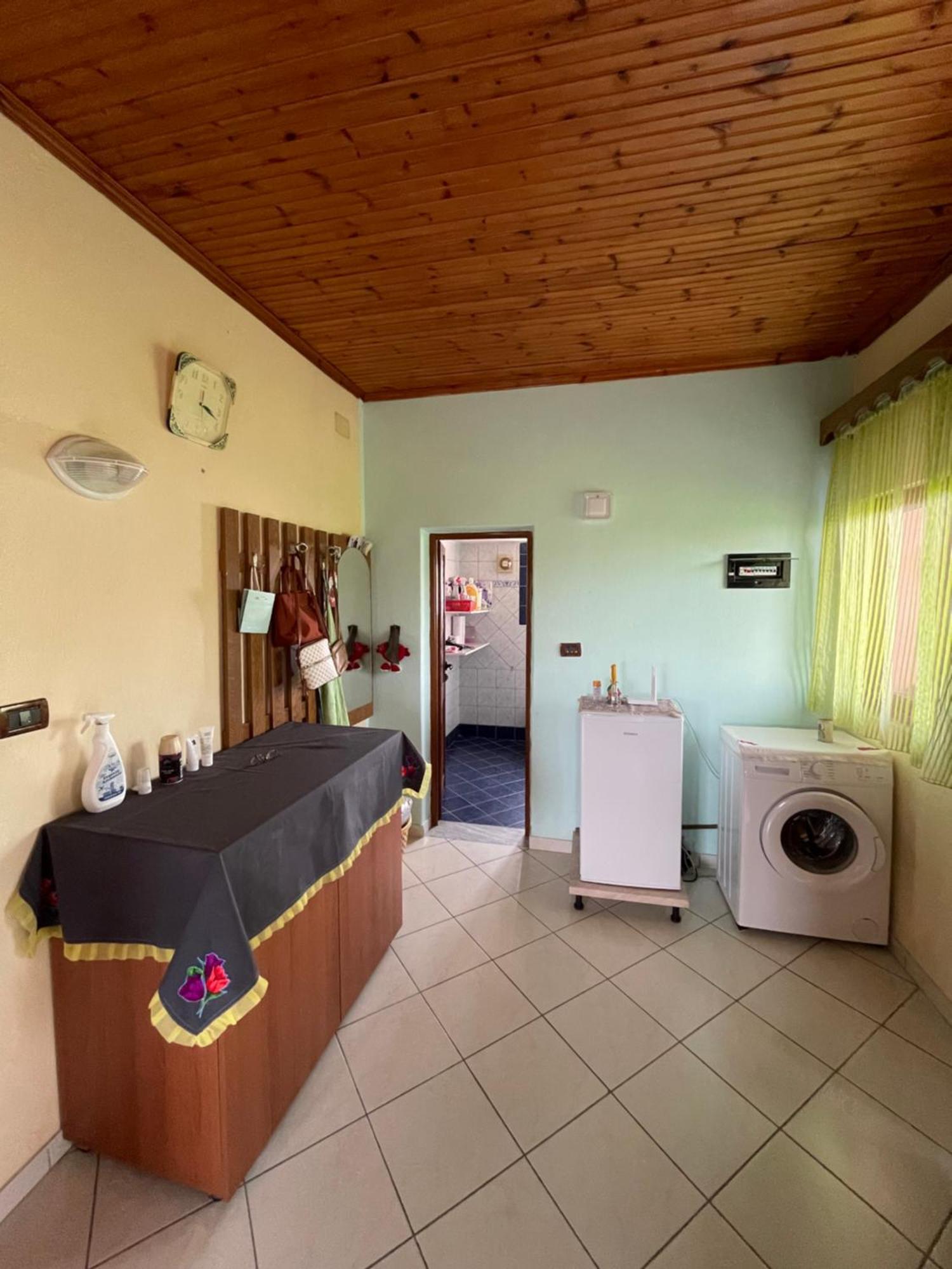 Villa Mance Berat Exteriör bild