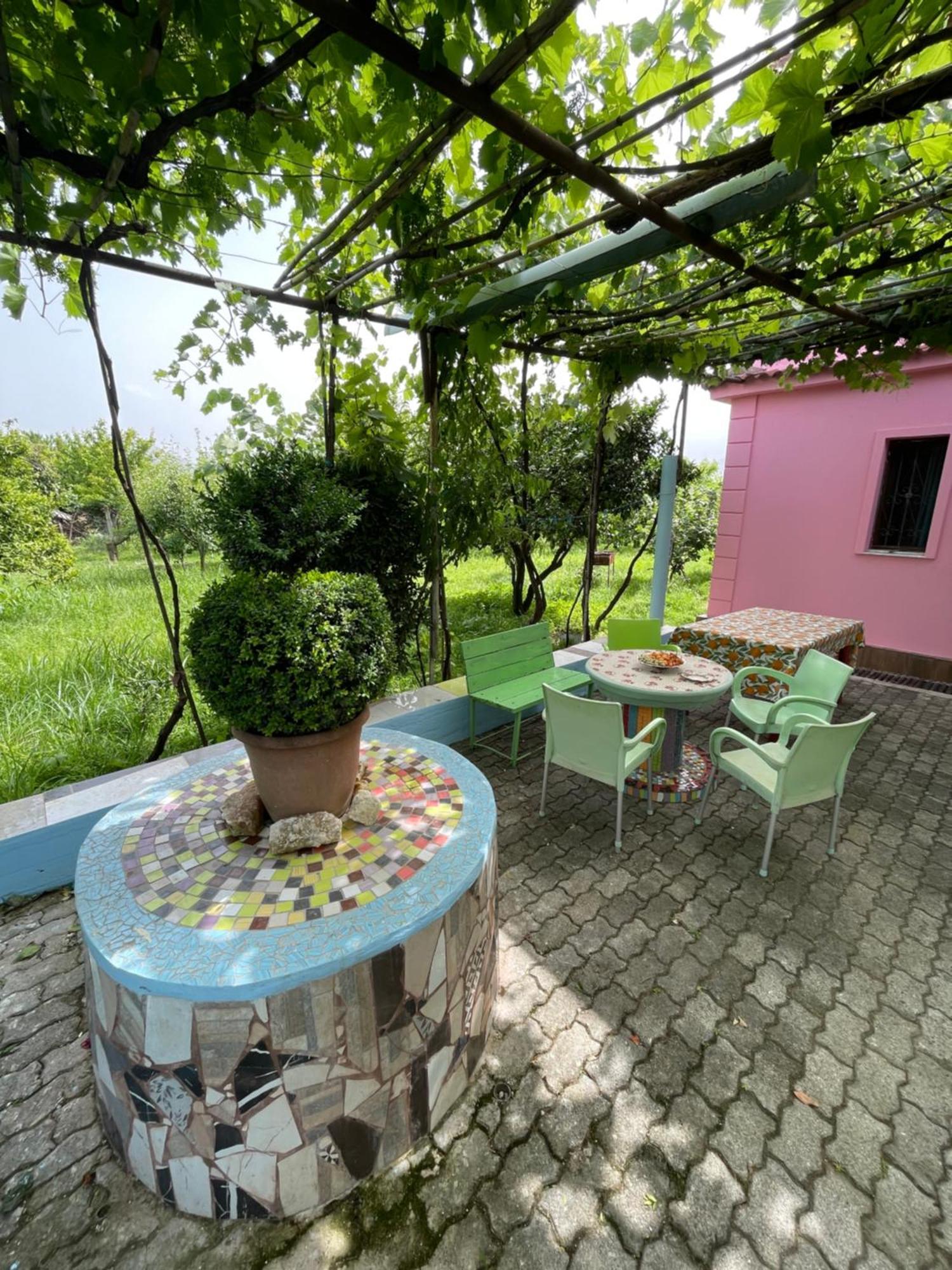 Villa Mance Berat Exteriör bild